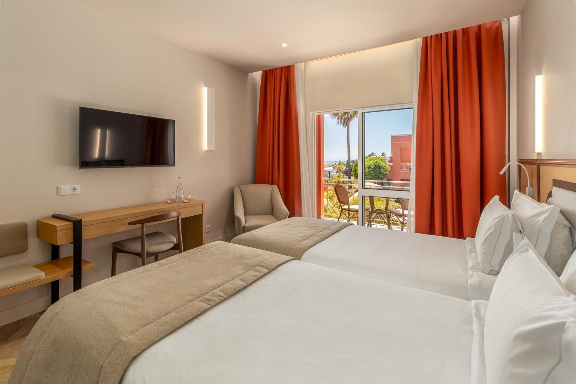 Belavista Da Luz - Wellness & Lifestyle Hotel Quarto foto