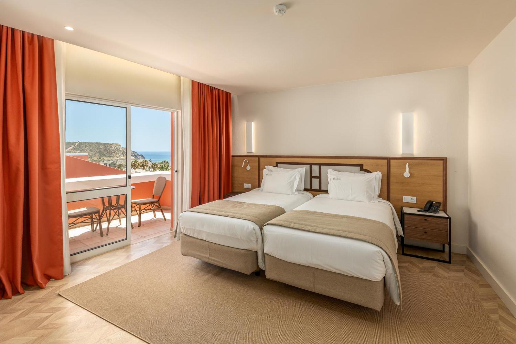 Belavista Da Luz - Wellness & Lifestyle Hotel Quarto foto